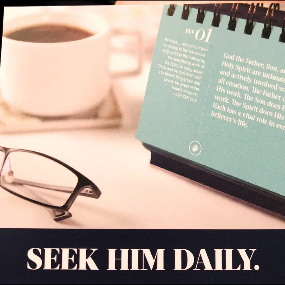 Perpetual calendar inspirations by Dr. Charles Stanley for Every day easel 384pg